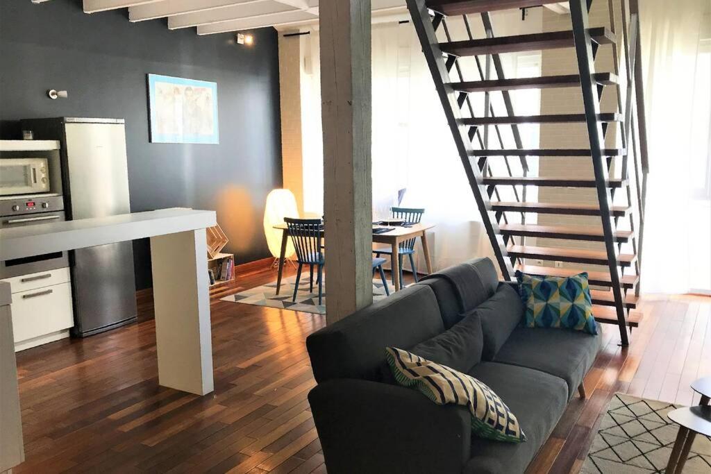 Loft Hyper Centre Reims 6 Pers Avec Parking Appartement Buitenkant foto